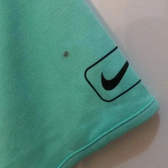 Nike Sportswear Street Short Sleeve Crop Top Cropped Top - Picture 2 of 9